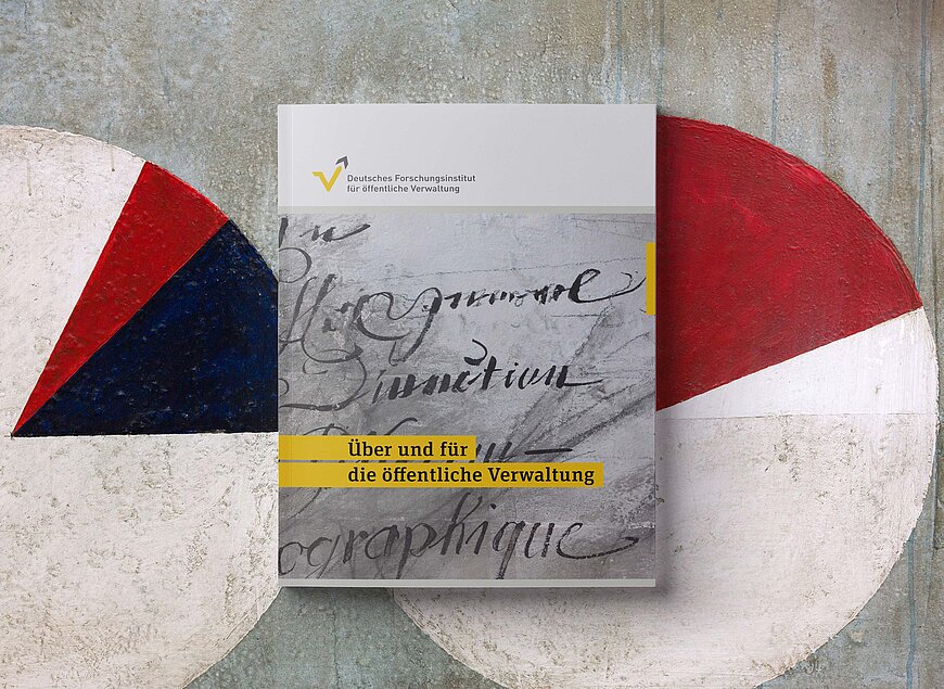Titel der Imagebroschüre für das Deutsches Forschungsinstitut für öffentliche Verwaltung 